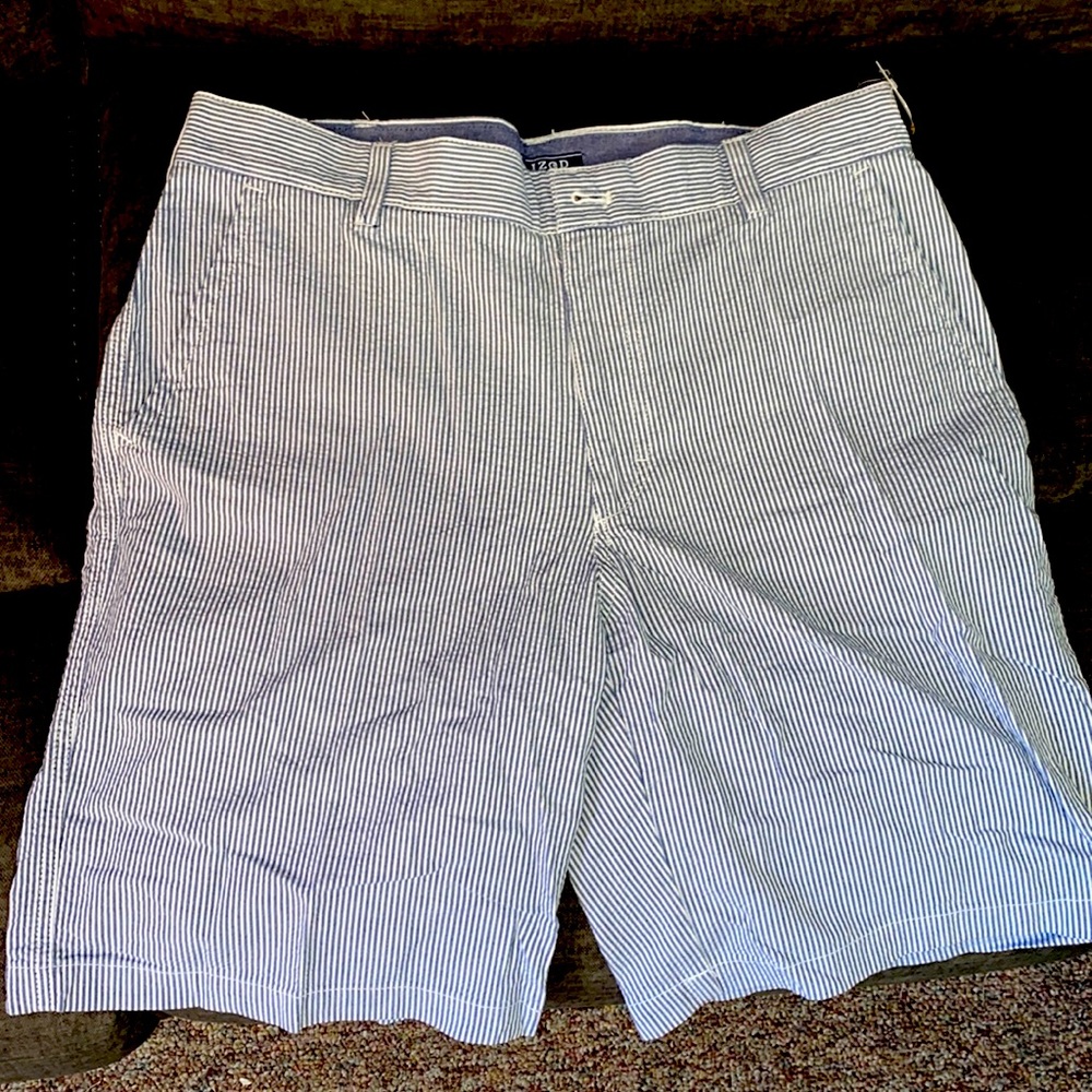 Men’s blue striped shorts